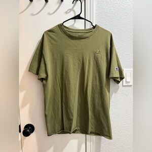 Champion Men's Short Sleeve T-Shirt in Olive